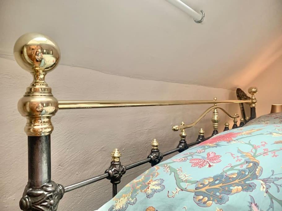 Kleine Kunstremise Mit Holzofen Burg Freienfels Apartman Weinbach Kültér fotó